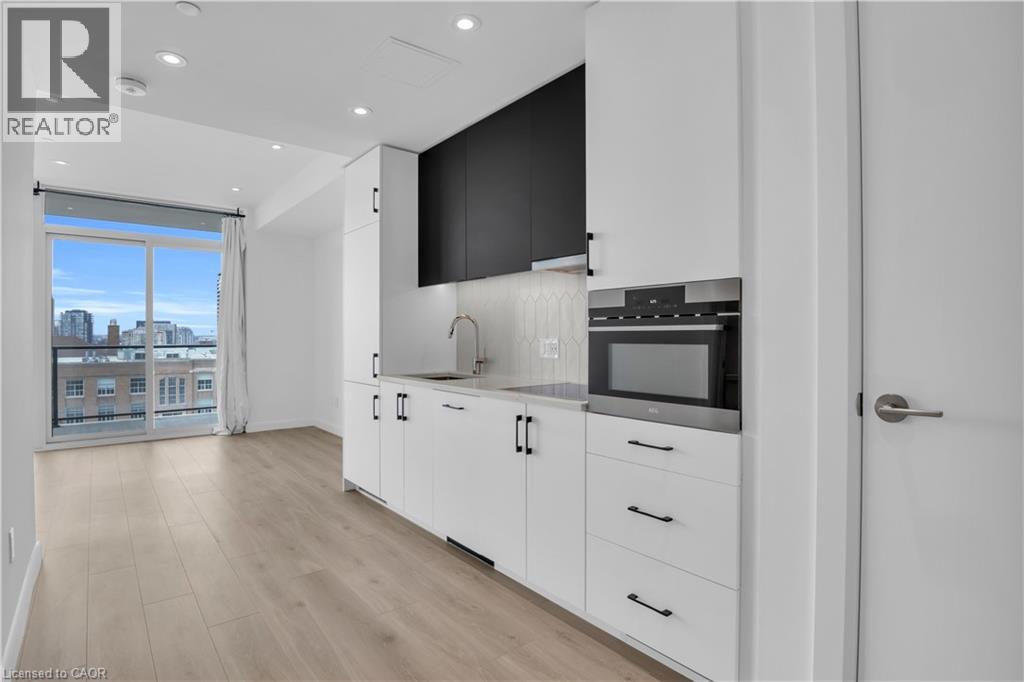 741 KING Street W Unit# 709 thumbnail 3