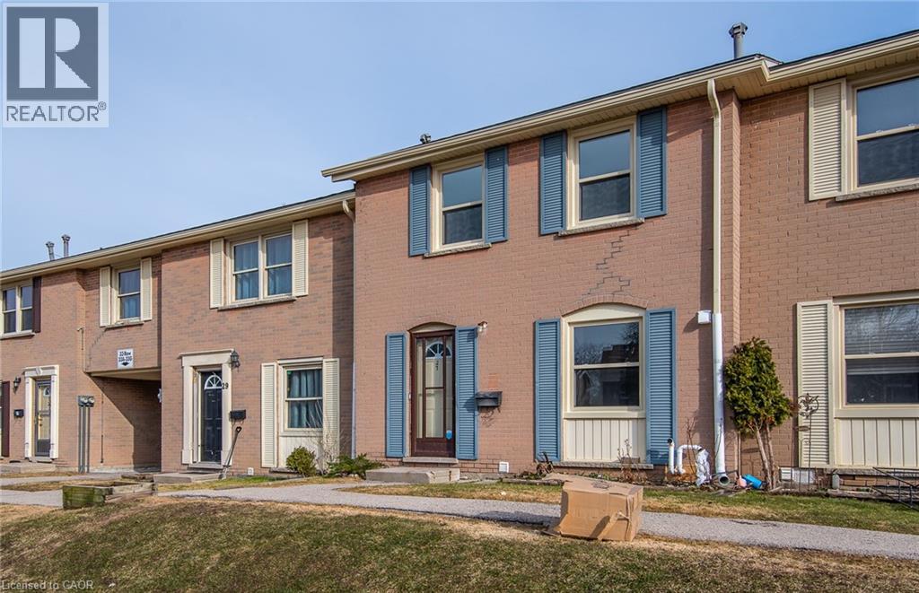 27 QUEENSTON Drive thumbnail 2