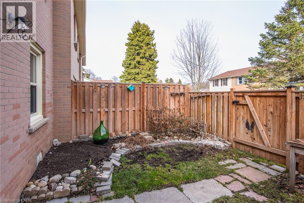 27 QUEENSTON Drive thumbnail 36