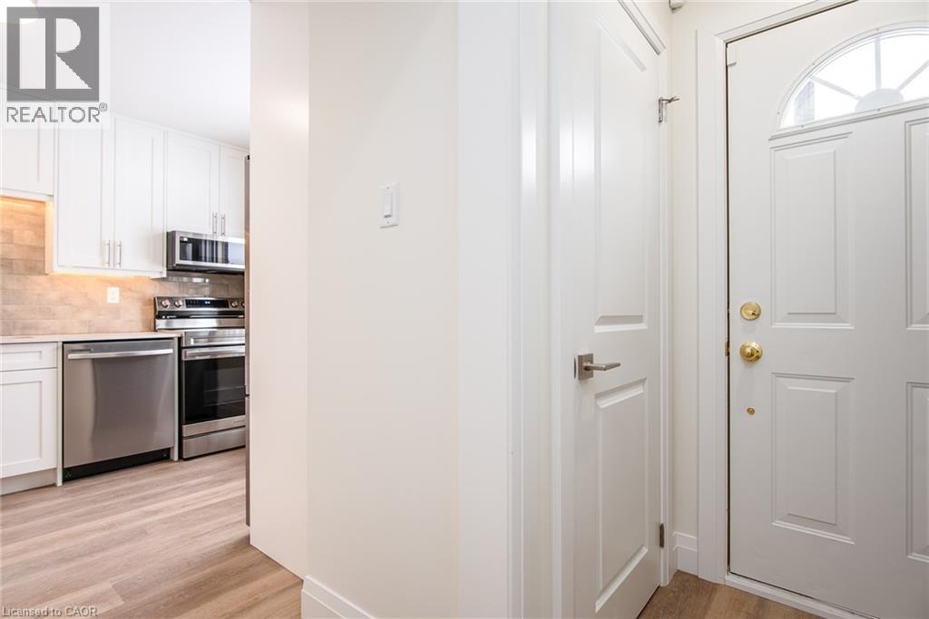 27 QUEENSTON Drive thumbnail 14