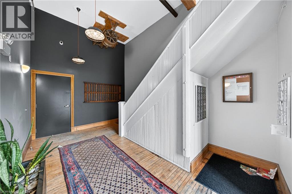 85 SPRUCE Street Unit# 212 thumbnail 3