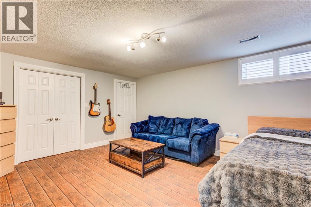 77 LASCHINGER Boulevard thumbnail 37