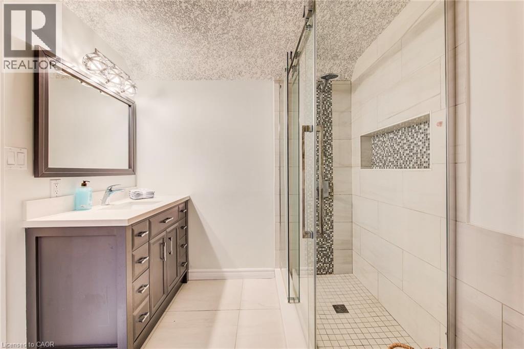 77 LASCHINGER Boulevard thumbnail 36