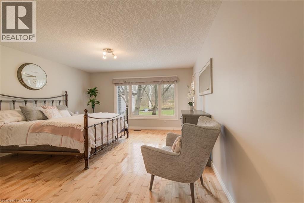 77 LASCHINGER Boulevard thumbnail 23