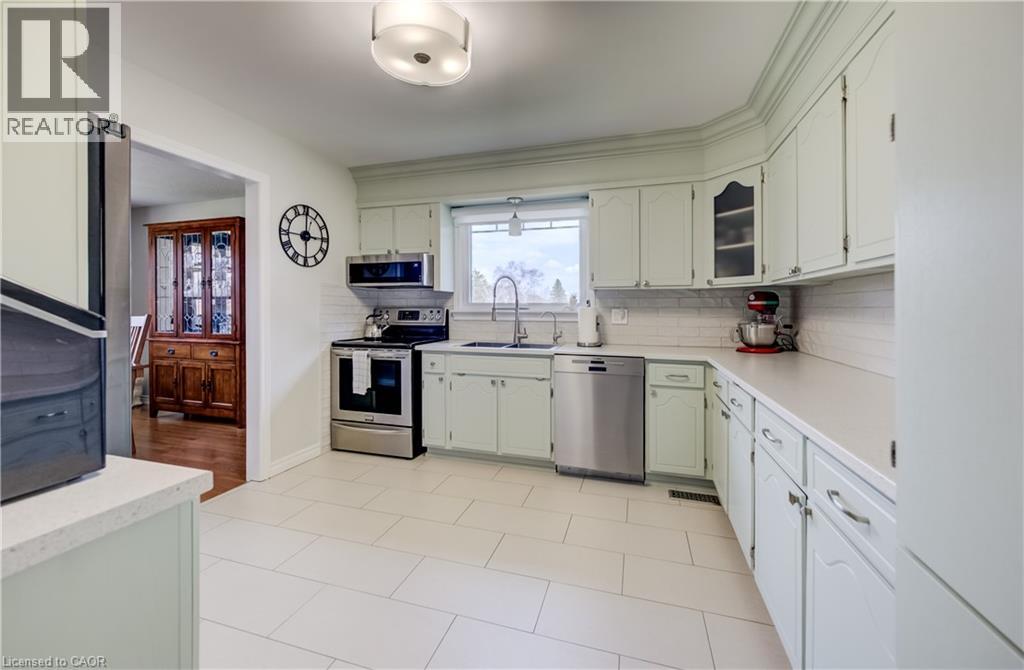 4 RONALD Road thumbnail 9