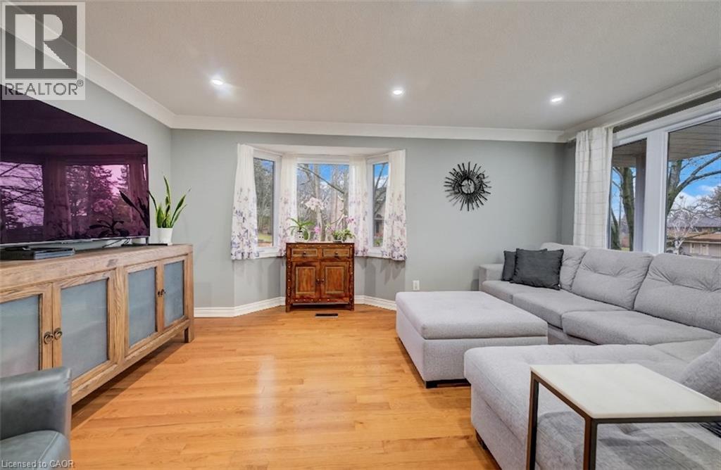 4 RONALD Road thumbnail 7