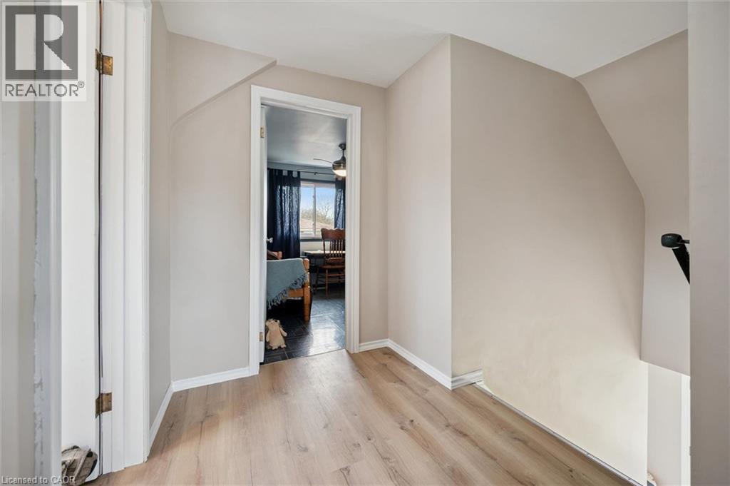 18 CLOSE Avenue thumbnail 24