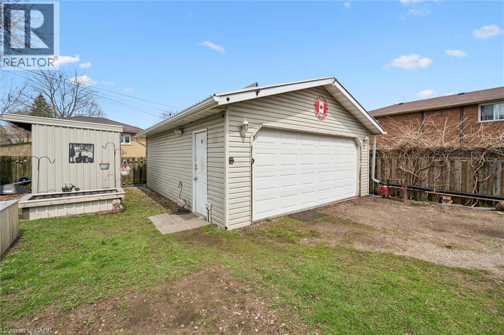 18 CLOSE Avenue thumbnail 37