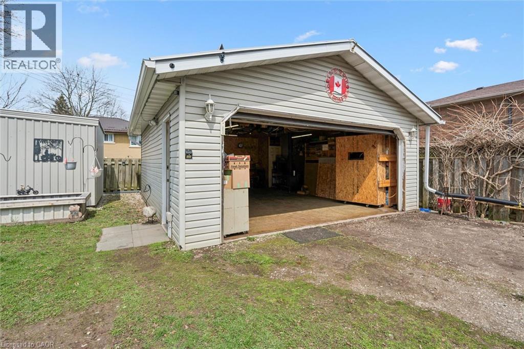 18 CLOSE Avenue thumbnail 38