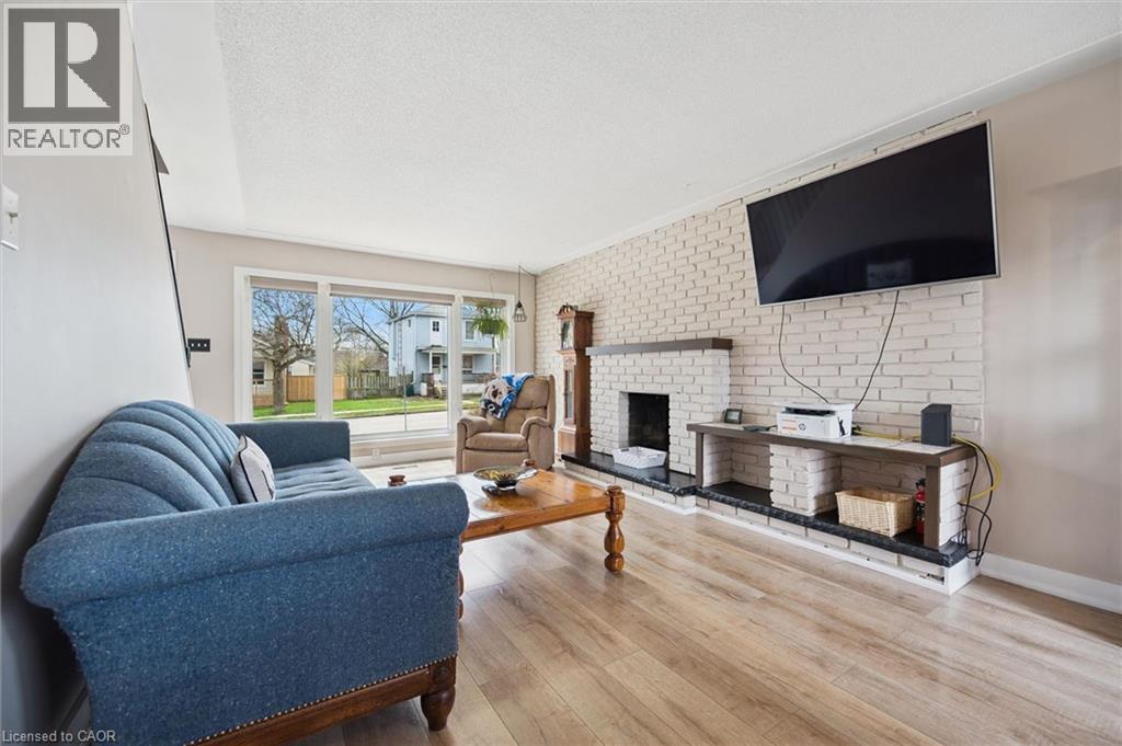 18 CLOSE Avenue thumbnail 9