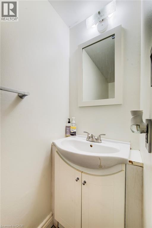 15 GREEN VALLEY Drive Unit# 27 thumbnail 6