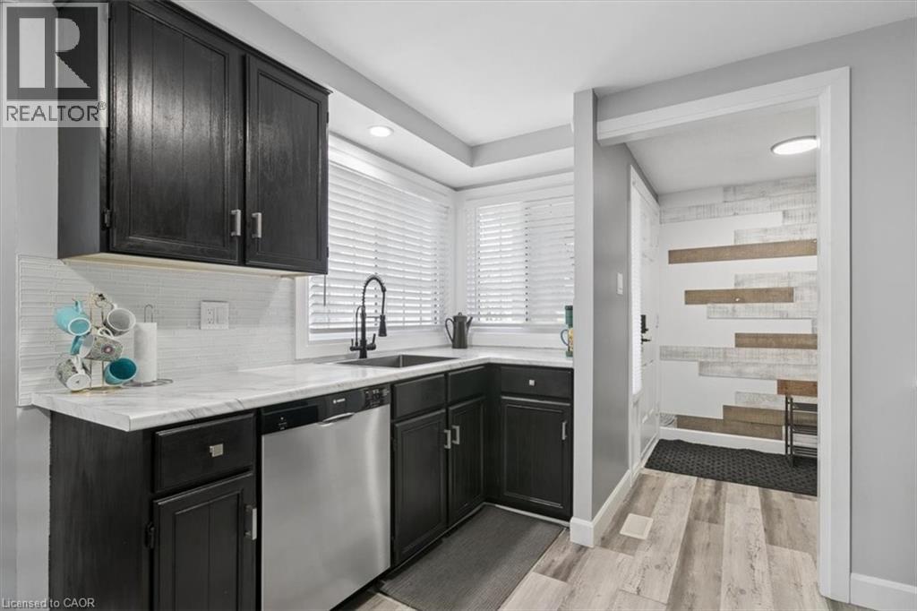 481 BEECHWOOD Drive Unit# 3 thumbnail 8