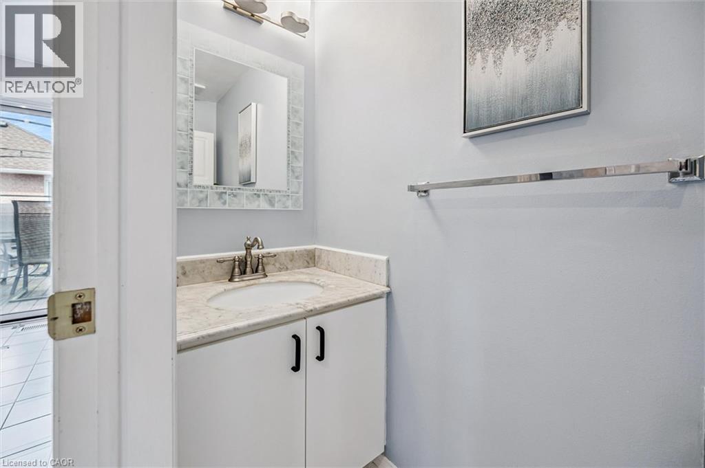 238 LANGLAW Drive thumbnail 19