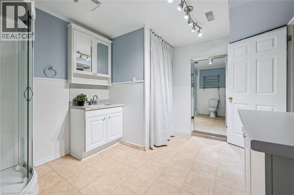 238 LANGLAW Drive thumbnail 31