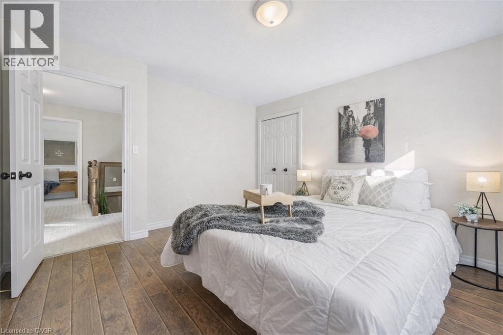 7 HEARTHBRIDGE Street thumbnail 24