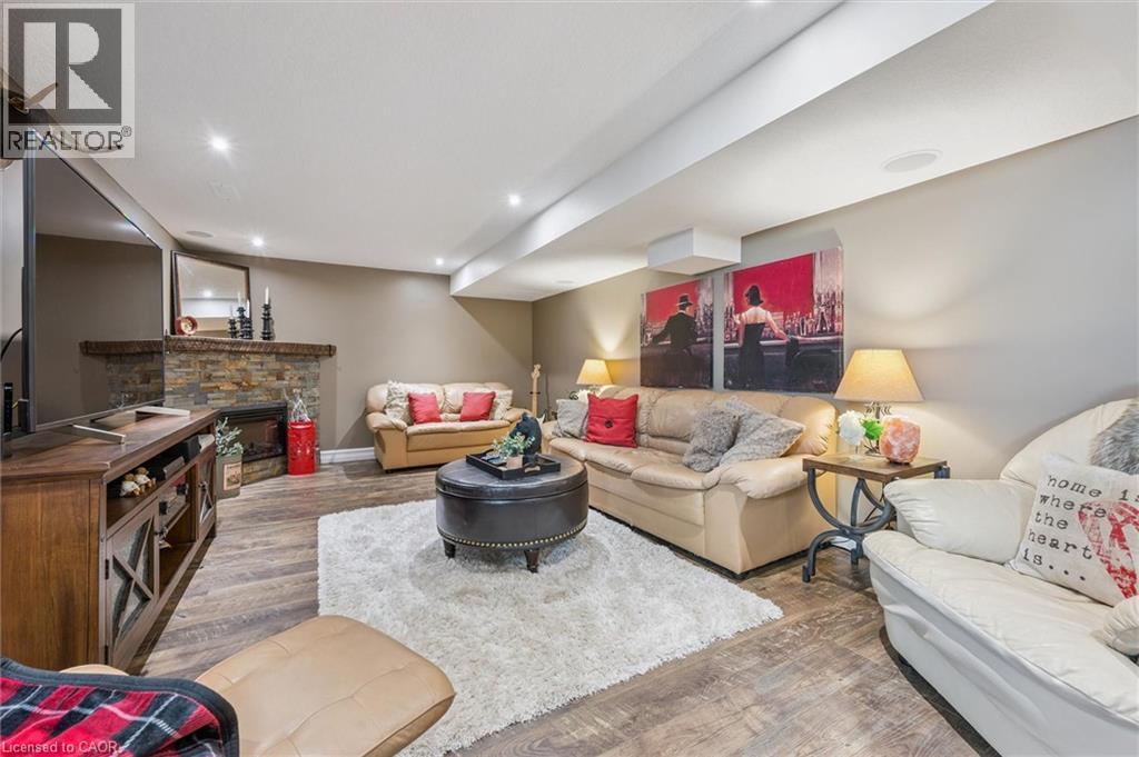 7 HEARTHBRIDGE Street thumbnail 30