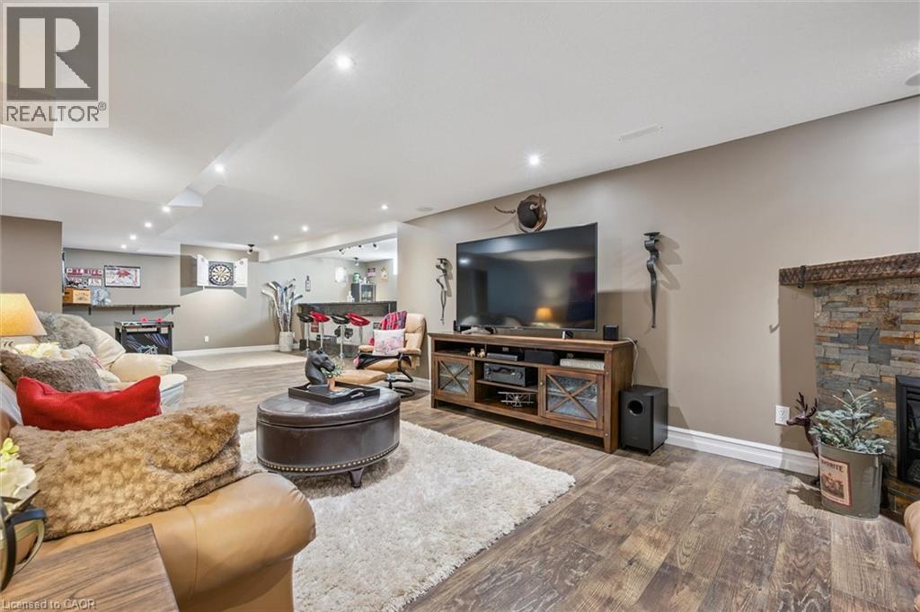 7 HEARTHBRIDGE Street thumbnail 31