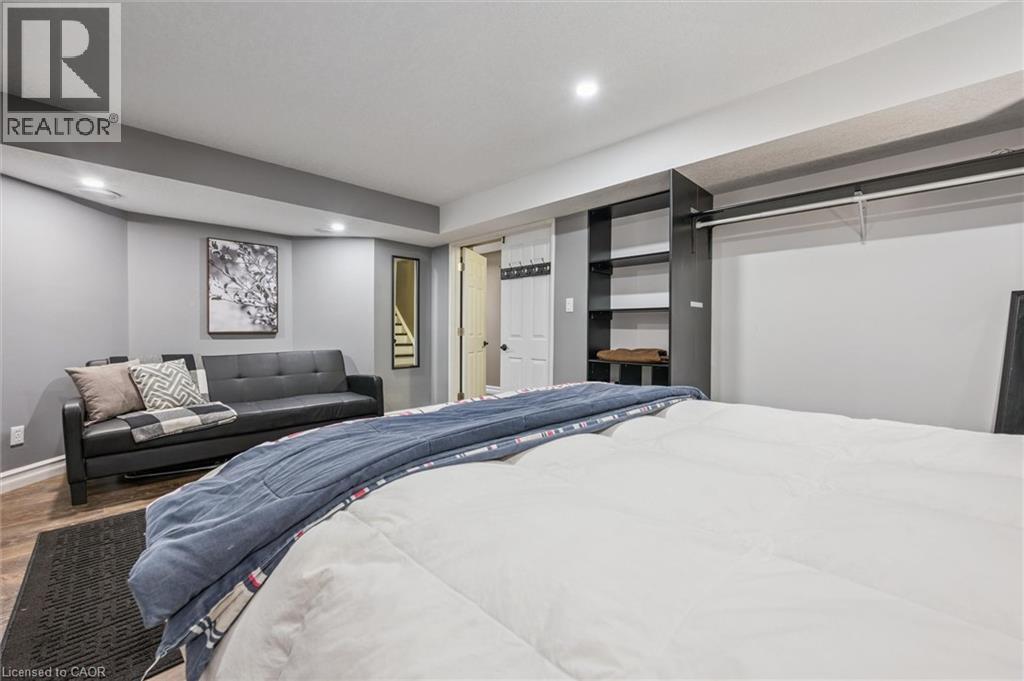 7 HEARTHBRIDGE Street thumbnail 33