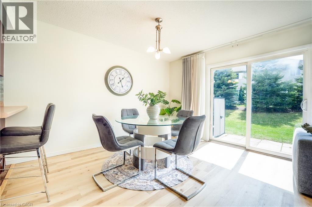 30 FALLOWFIELD Drive thumbnail 11