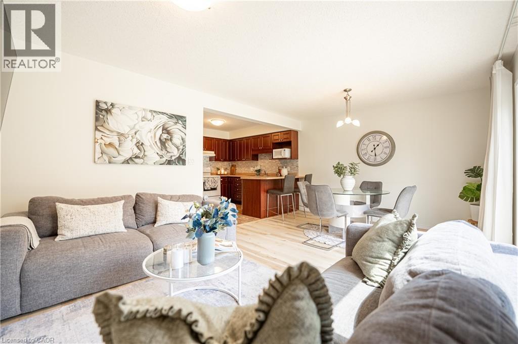 30 FALLOWFIELD Drive thumbnail 14