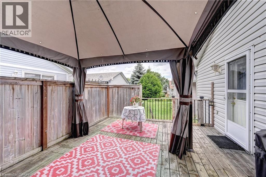 176 WESLEY Crescent thumbnail 32