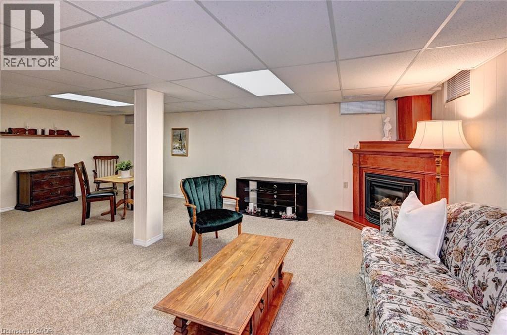 176 WESLEY Crescent thumbnail 27