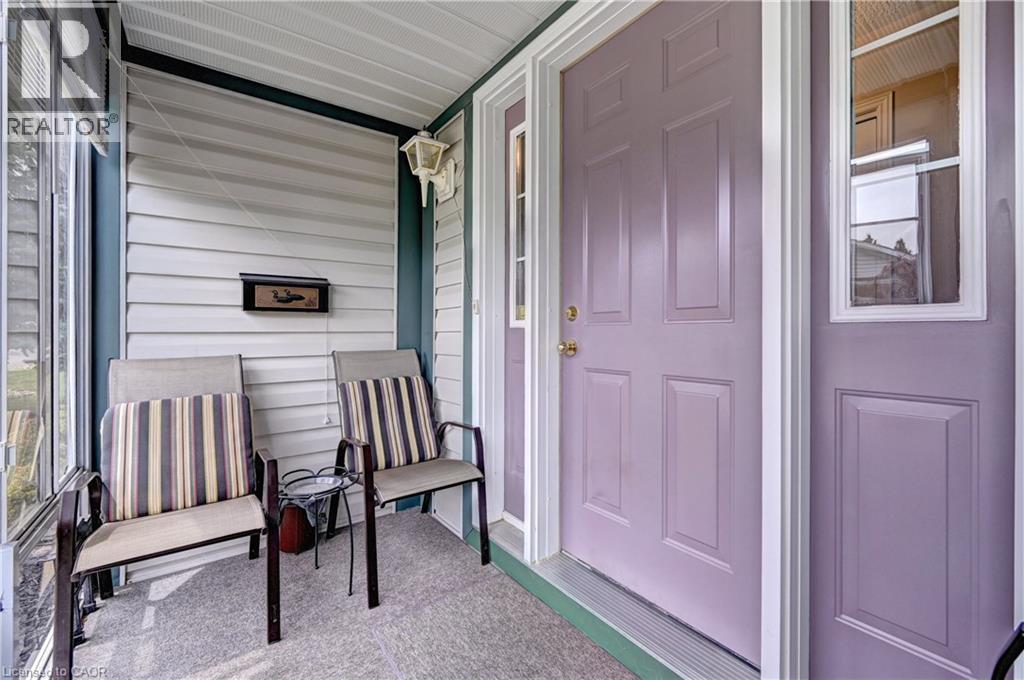 176 WESLEY Crescent thumbnail 5