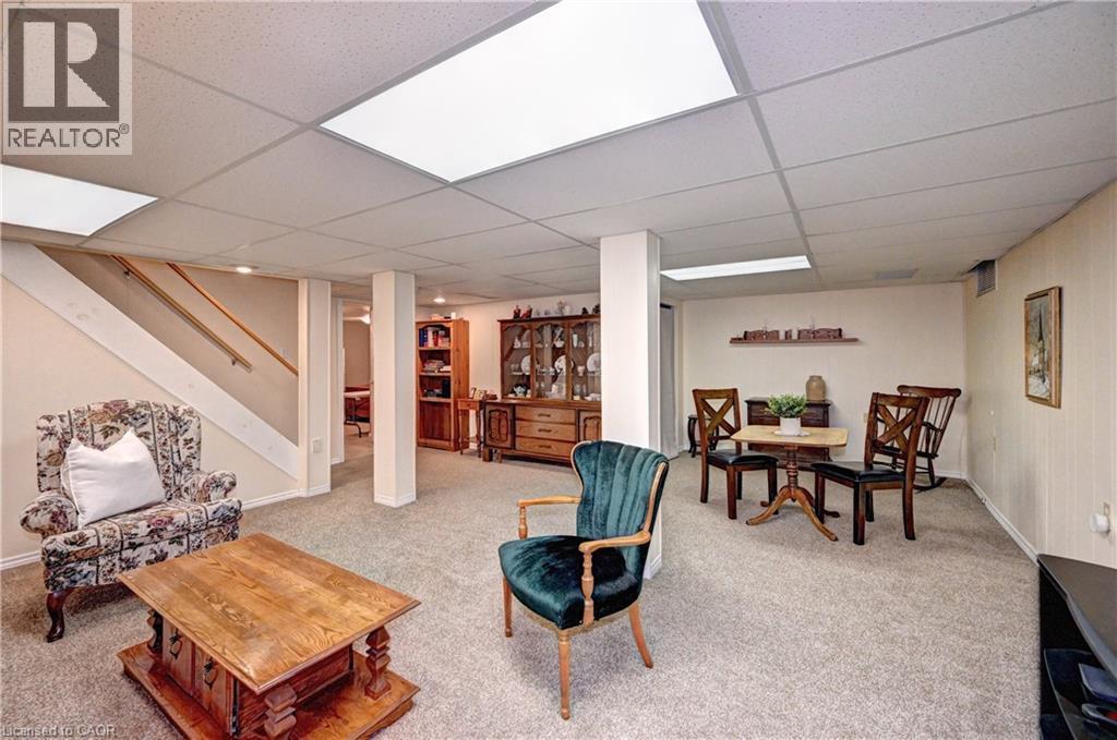 176 WESLEY Crescent thumbnail 28