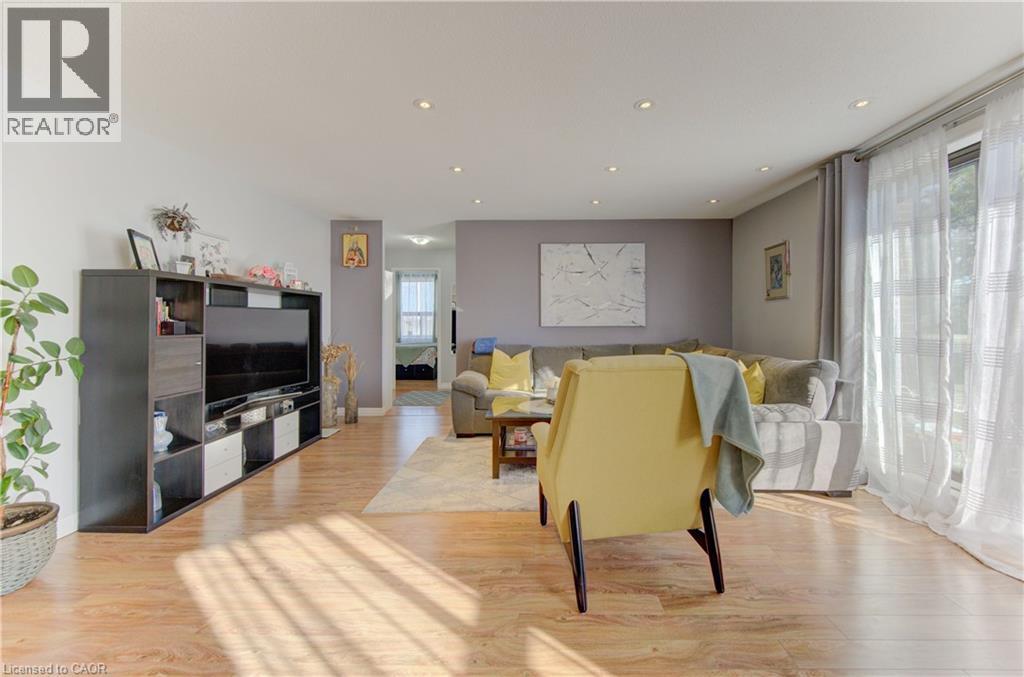 1100 COURTLAND Avenue E Unit# 404 thumbnail 23