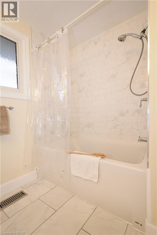 163 PINEGROVE Crescent thumbnail 28