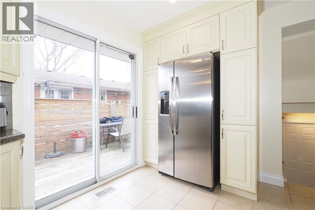 163 PINEGROVE Crescent thumbnail 15