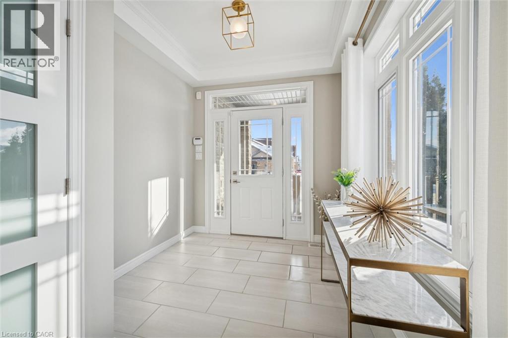 97 RIVERTRAIL Avenue thumbnail 2