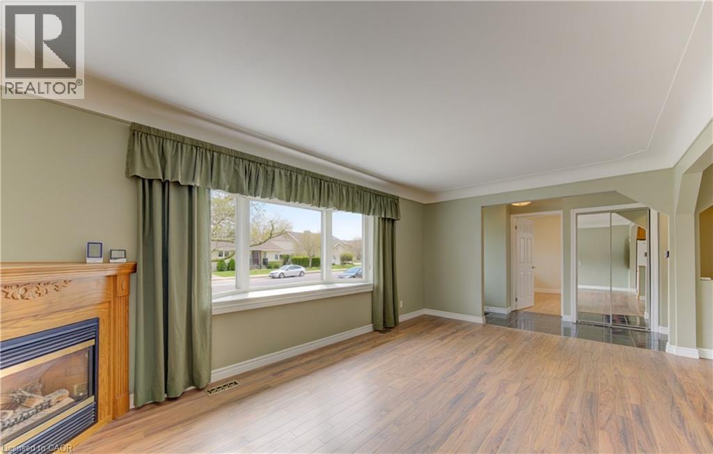 210 LOURDES Street thumbnail 8