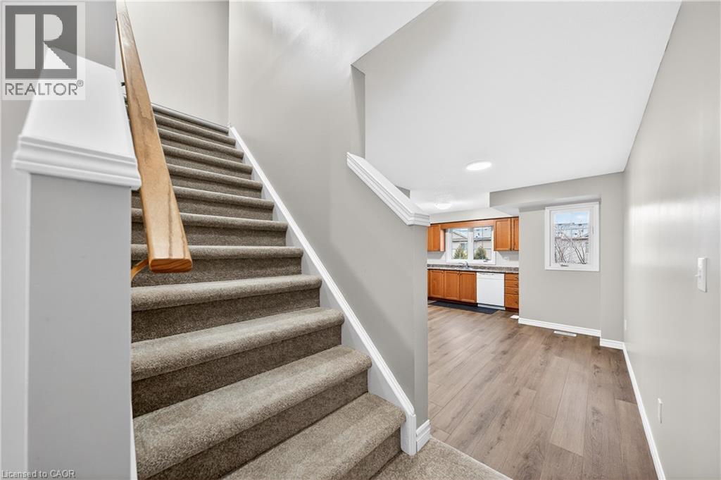 155 HIGHLAND Crescent Unit# D18 thumbnail 14