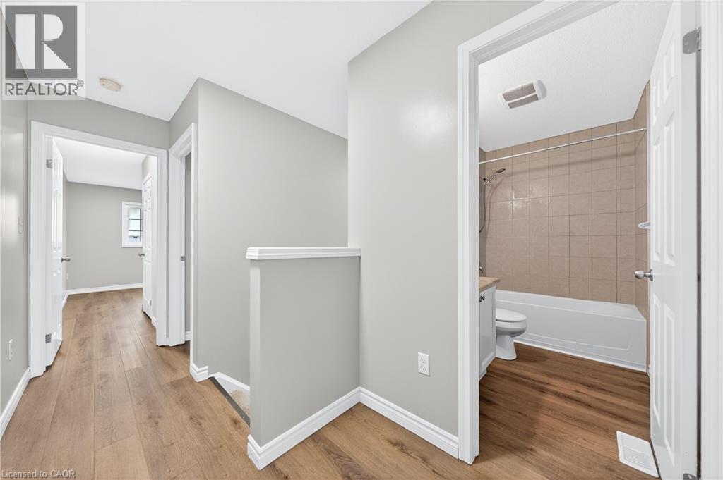 155 HIGHLAND Crescent Unit# D18 thumbnail 16