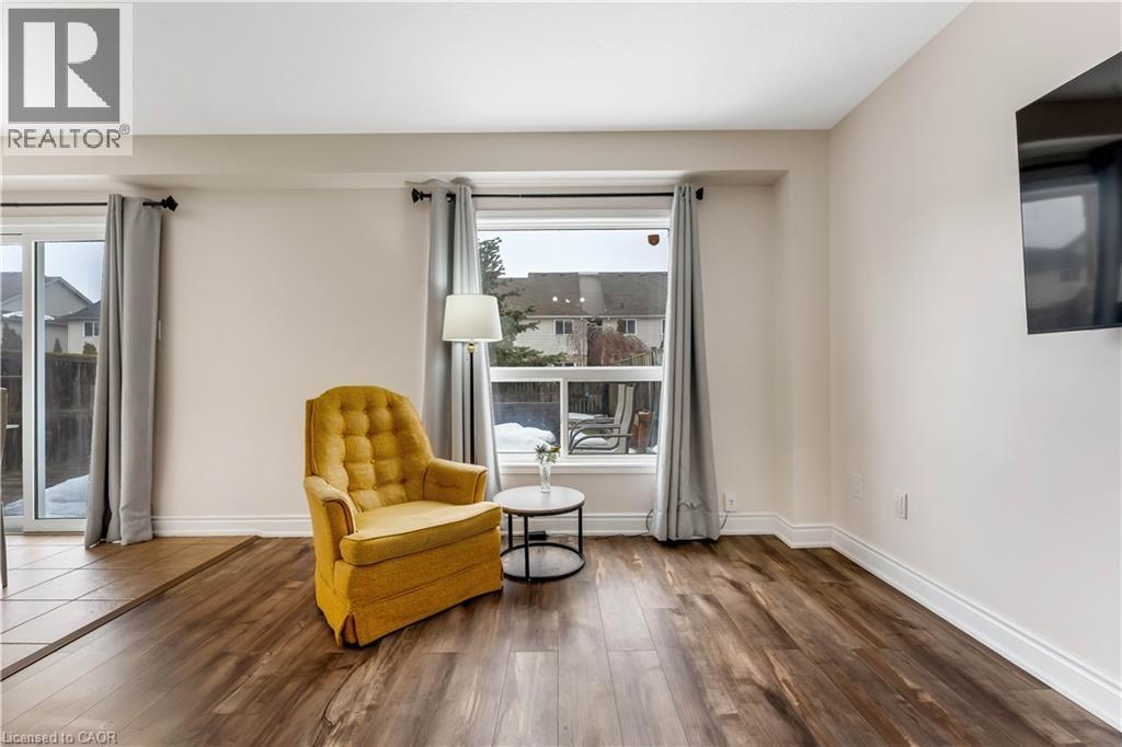 142 DUBRICK Crescent thumbnail 10