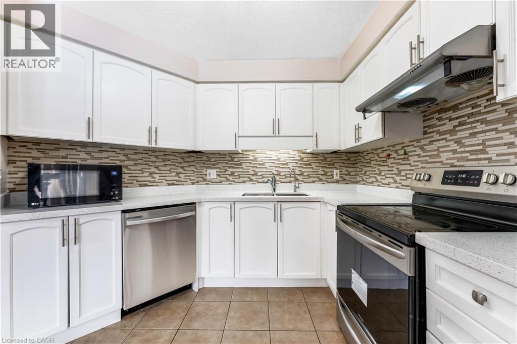 142 DUBRICK Crescent thumbnail 12