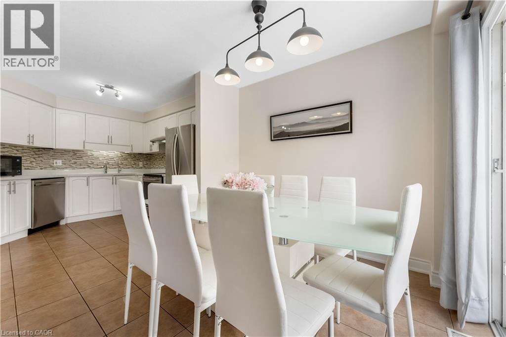 142 DUBRICK Crescent thumbnail 15