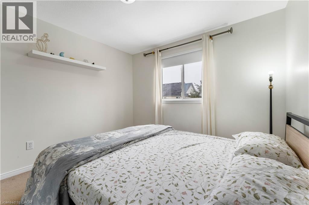 142 DUBRICK Crescent thumbnail 28