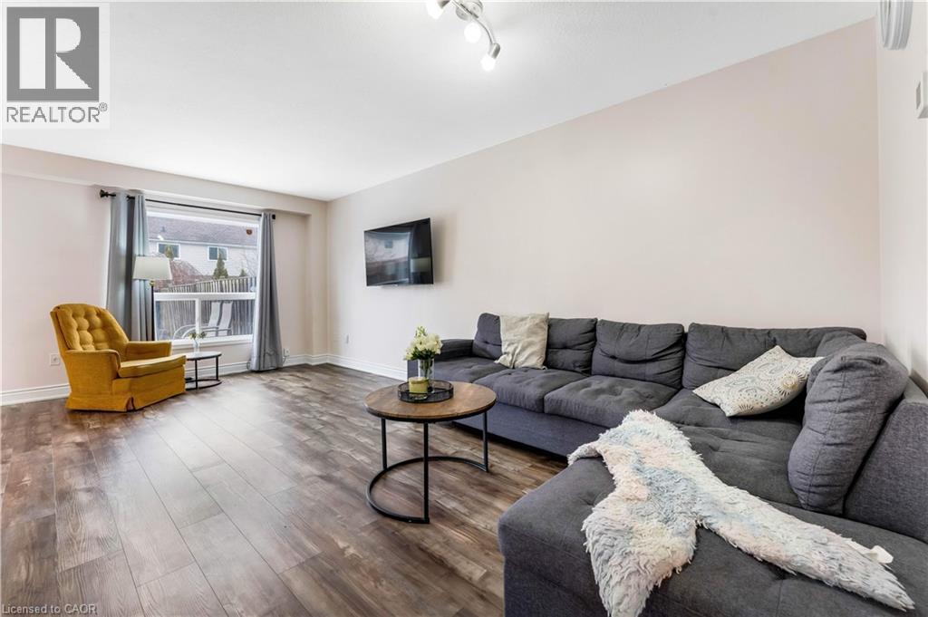 142 DUBRICK Crescent thumbnail 7