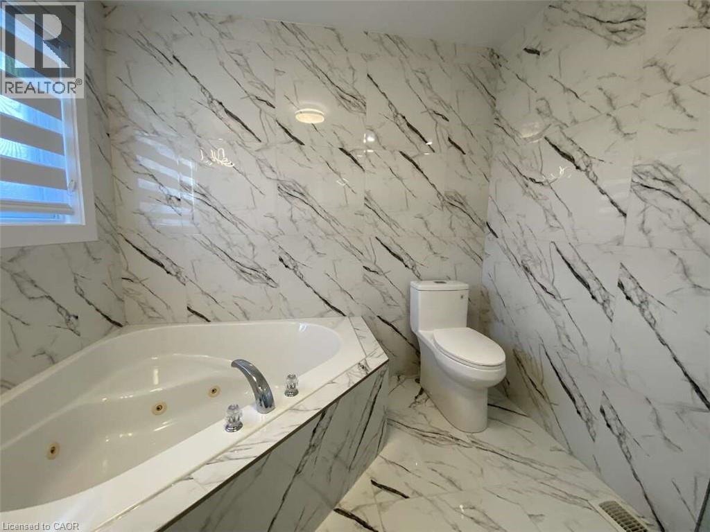 125 STEEPLERIDGE Street thumbnail 33