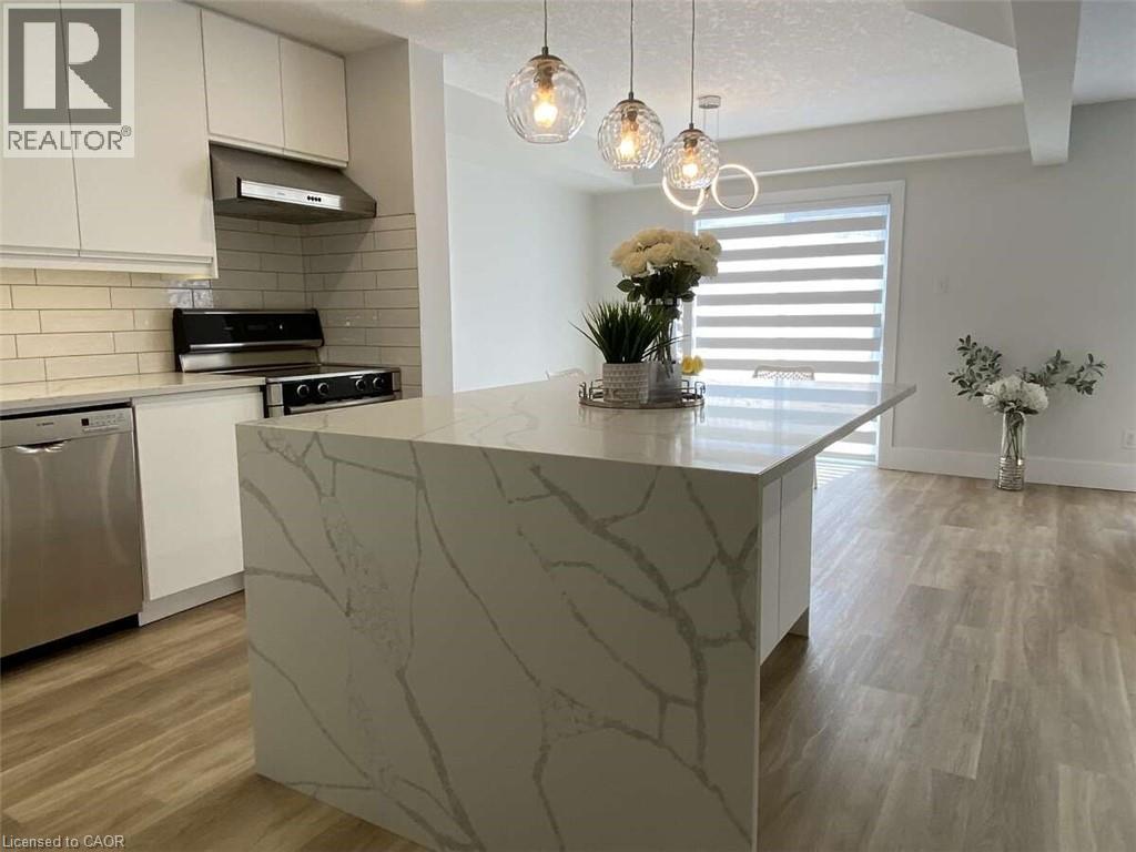 125 STEEPLERIDGE Street thumbnail 42