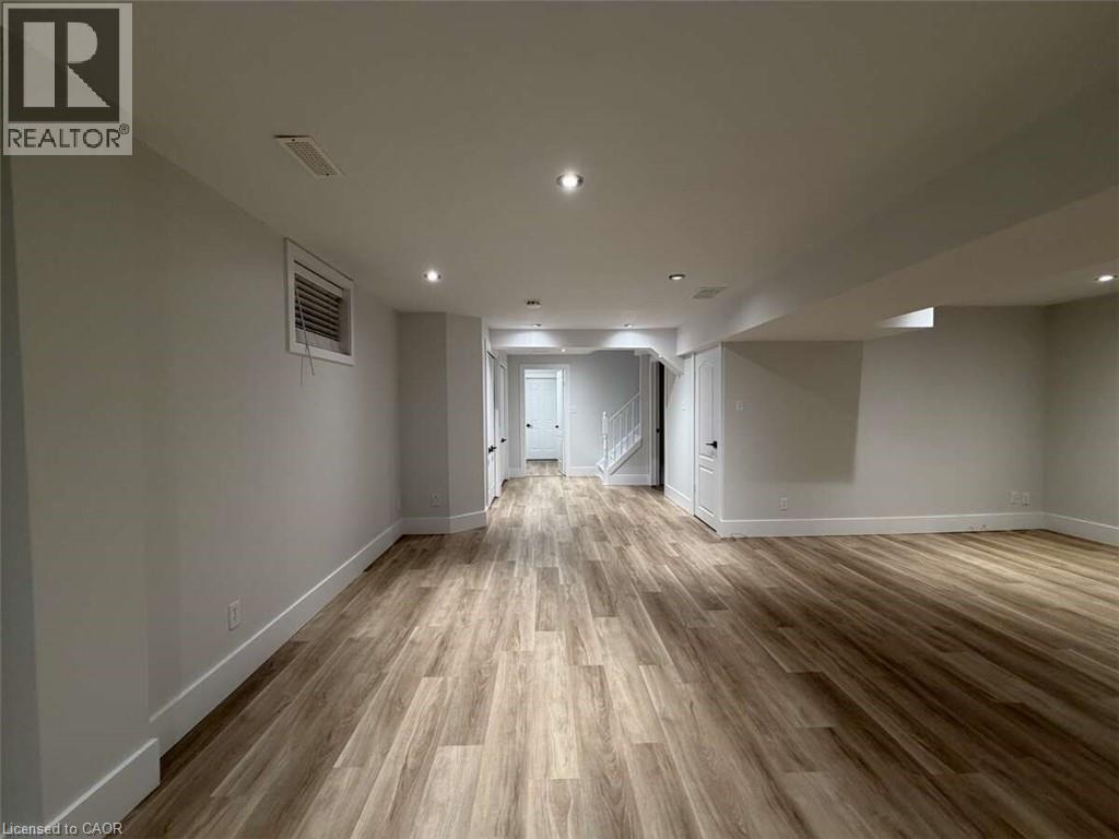 125 STEEPLERIDGE Street thumbnail 45