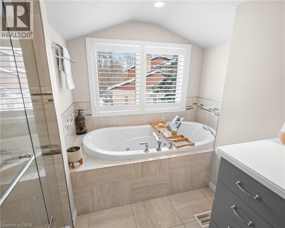 29 MUSKOKA Court thumbnail 37