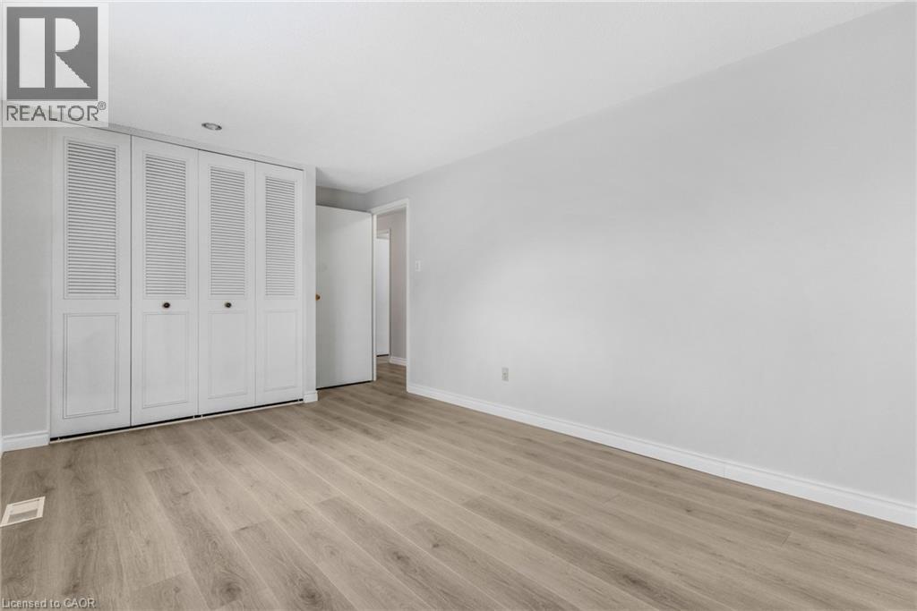 111 MANOR Drive thumbnail 35