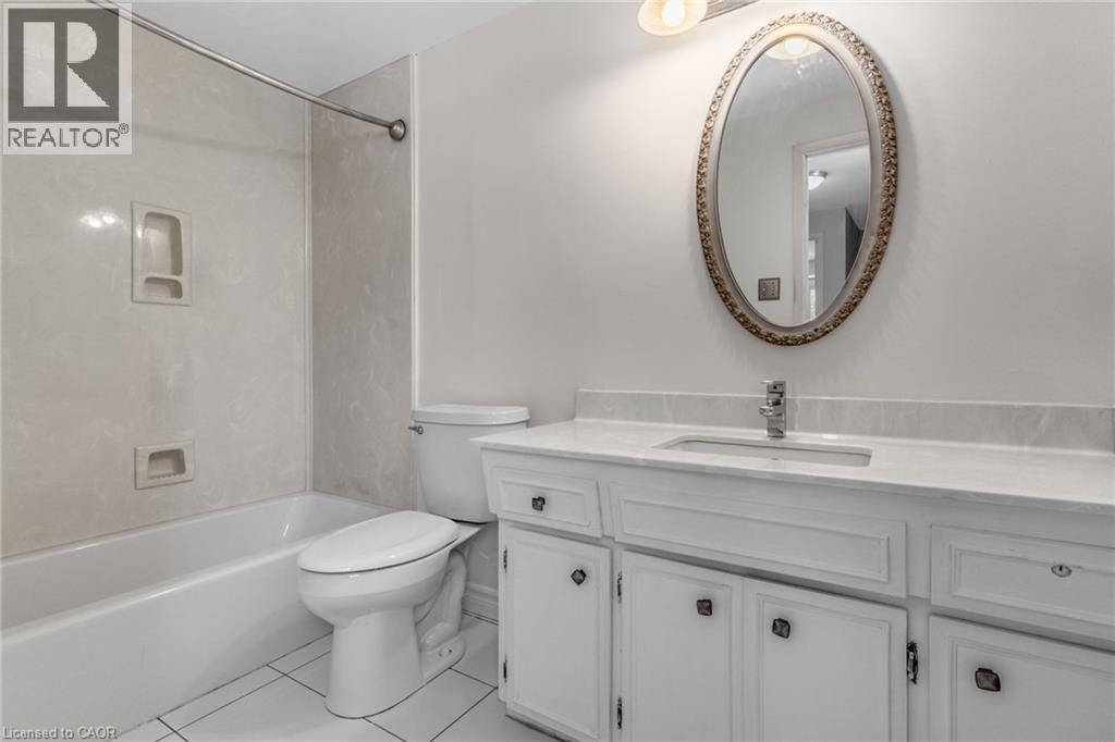 111 MANOR Drive thumbnail 25