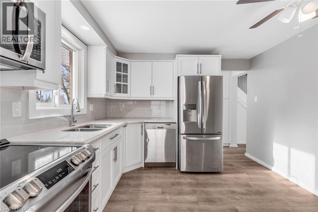 111 MANOR Drive thumbnail 14