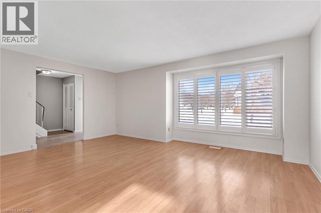 111 MANOR Drive thumbnail 9