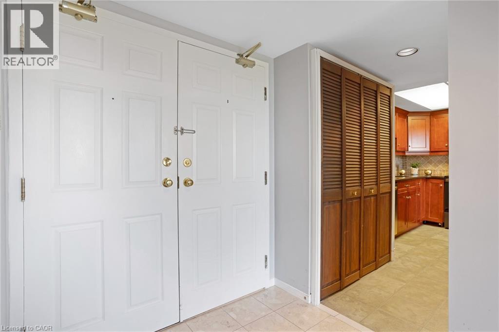 3267 KING Street E Unit# 505 thumbnail 4