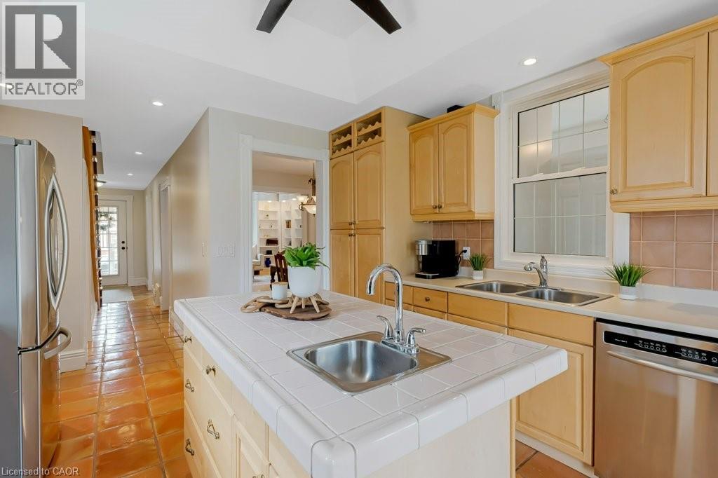 423 WILLIAM Street thumbnail 17